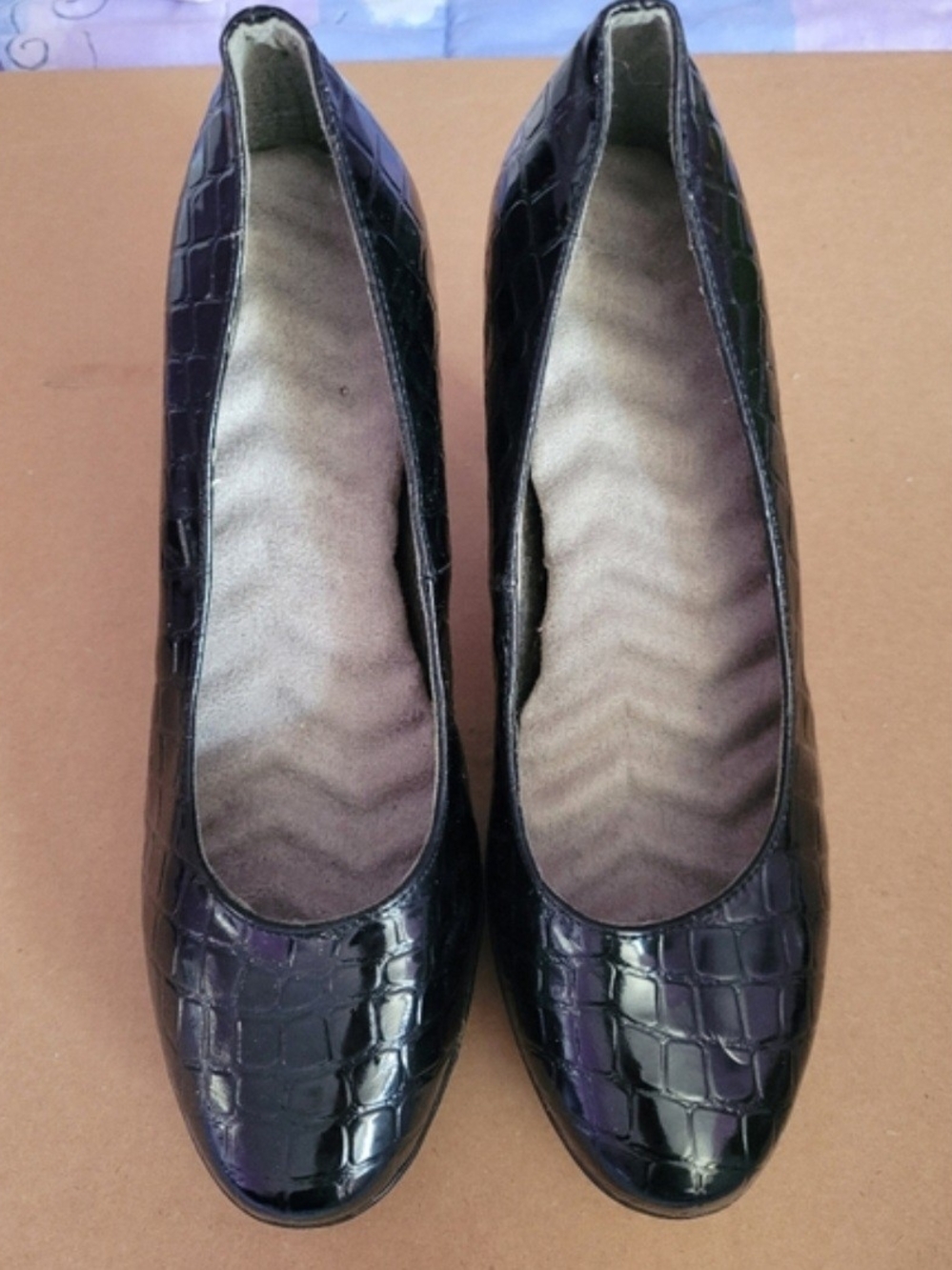 🍁 2/$40 Women's Croc-Texture Patent Ballet Heels